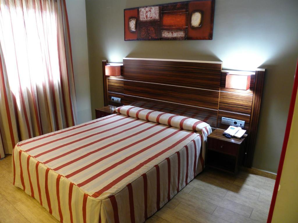 Hotel Noguera אלביר מראה חיצוני תמונה